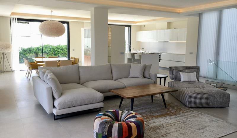 Stunning  villa with panoramic sea views 