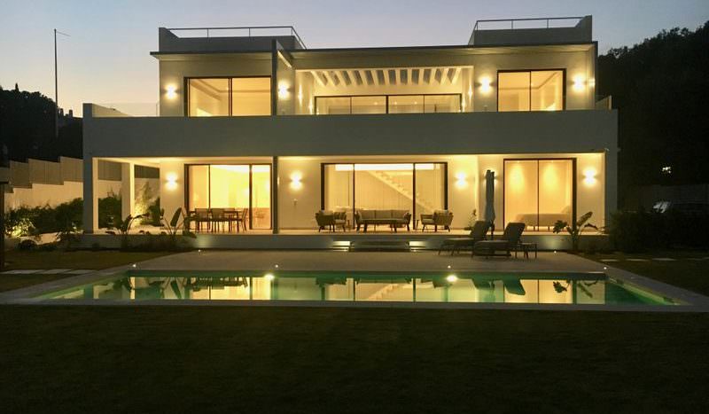 Stunning  villa with panoramic sea views 