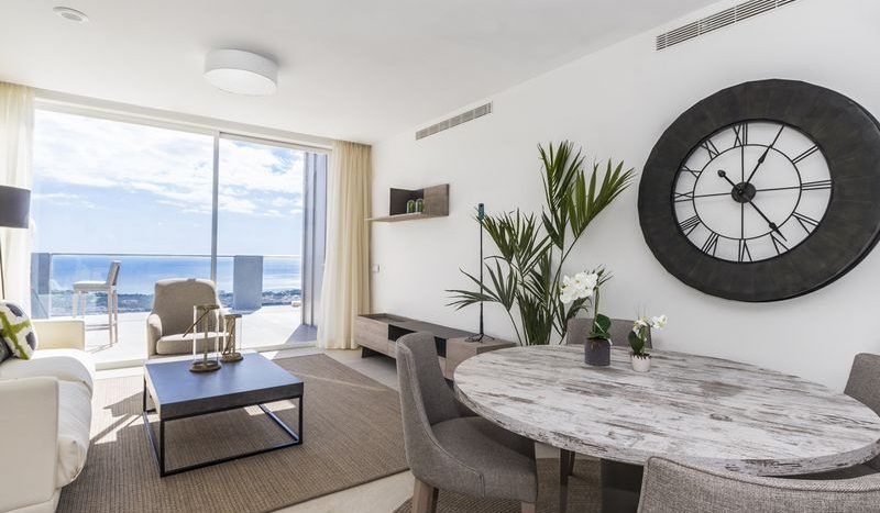 Apartamentos modernos con vistas al mar 