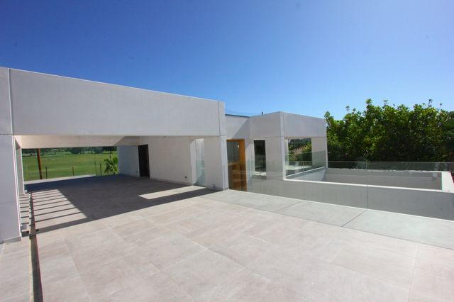 Front line golf modern villa in Guadalmina 