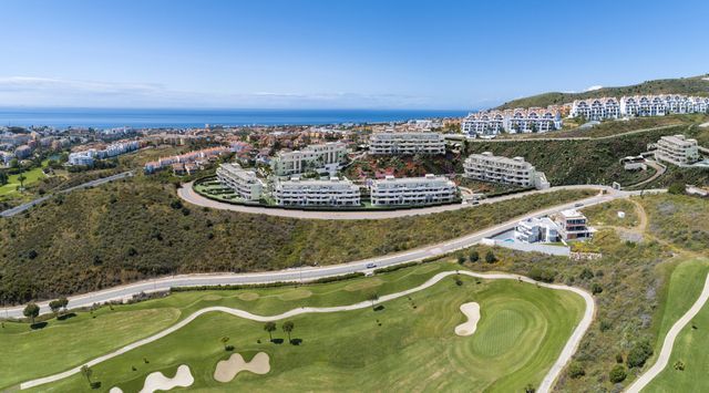 New project with modern apartments in Cala de Mijas 
