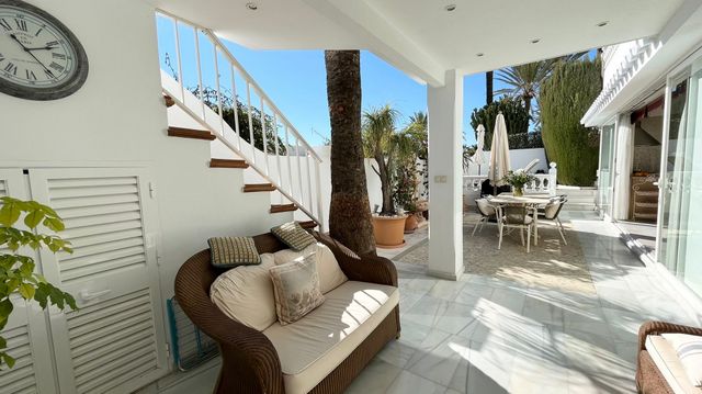 Luxurious semi-detached house on Golden Mile Marbella 